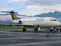 Penumpang Merpati Terlantar di Bandara Polonia