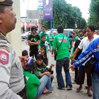 Galang Dana Demi Persebaya, Puluhan Bonek Terkendala Izin