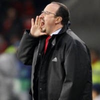 Rafa Tetap Pimpin Skuadnya ke Emirates 