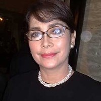 Sophan Sophiaan Ajarkan Widyawati Anti Foya-foya