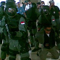 Dengar Suara Tembakan, Penumpang di Juanda Ketakutan