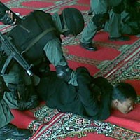 Kuasai Bandara Juanda, 8 Teroris Dilumpuhkan