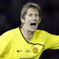 Van Der Sar: Ayo Konsentrasi!