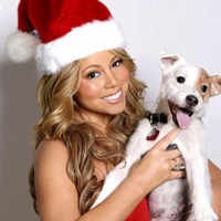 Mariah Carey Rayakan Natal dengan Bikini