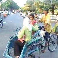 Kastini, Perempuan Perkasa di Hari Ibu