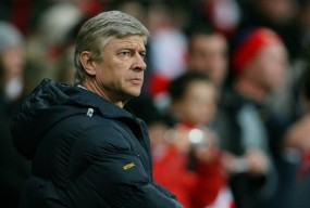 Wenger Salahkan Kartu Merah
