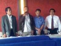 Penulis Buku Trilogi Dosa Politik SBY Bantah Dekat dengan PDIP