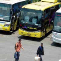 Kehabisan Tiket KA dan Pesawat, Naik Bus Saja