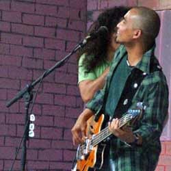 Ivan Slank Niat Beli Rumah di Amerika