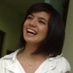 Sheila Marcia Tak Minta Kado Natal