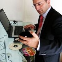 Krisis, UKM Girang Ada Magang TI