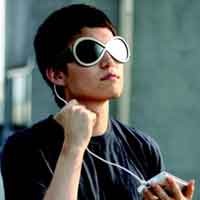 Hidupi iPod dengan Kaca Mata