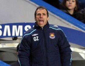 Zola Tolak Jual Pemain