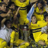 Boca Rengkuh Titel Apertura 