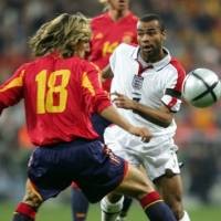 Bernabeu Rasis, Spanyol-Inggris Dipindah ke Sevilla