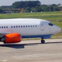 Akibat Delay 8 Jam, 6 Penumpang Merpati Batal Natalan 