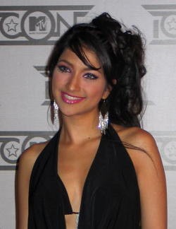 Rahma Curigai Roy Suryo Sebarluaskan Foto Bugil