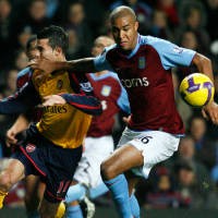 Penuh Aksi, Villa Tahan Arsenal 2-2