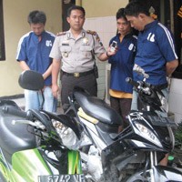 Komplotan Penjambret Spesialis Mall Dibekuk