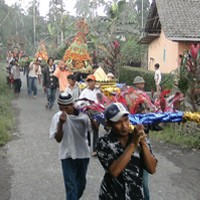 Syuroan, Warga Lereng Gunung Semeru Tanam Kepala Sapi