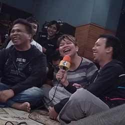 Project Pop Bangga Yosie Tabrak Mobil Eks Wapres