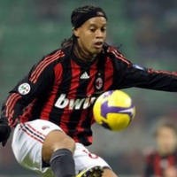 Dinho Modal Milan Buru Scudetto