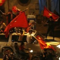 Pesta Juara Vietnam Makan Korban Jiwa 