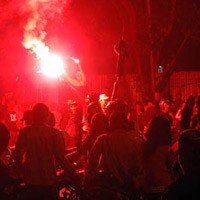 Pesta Malam Pergantian Tahun Baru Diprediksi Diwarnai Hujan