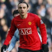 Gol-gol Berbatov Masih Ditunggu