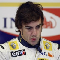 Ramai-ramai Sambut Ferrari-Fernando