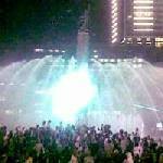 Langit di Atas Bundaran HI Hujan Kembang Api