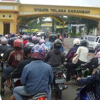 Puncak Liburan, Antrean Kendaraan di Telaga Sarangan Hingga 5 Km