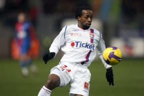 Pompey Ganti Defoe dengan Govou?