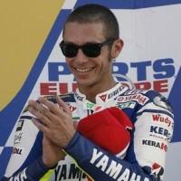 Yamaha Kini Dukung Hasrat Superbike Rossi