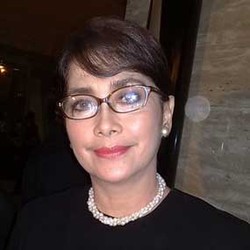 Widyawati Kangen Dimanja Sophan Sophiaan