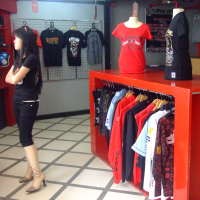 Merchandise Topang 75 Persen Keuangan Brotherhood