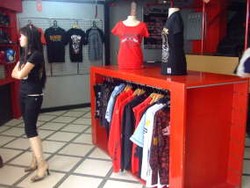 Merchandise Topang 75 Persen Keuangan Brotherhood