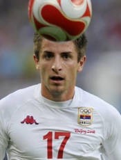 MU Mengakhiri dengan Tosic & Ljajic