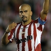 Veron Masih Menyihir