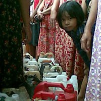 Elpiji 3 Kg Langka, Minah Kembali Diserbu Warga