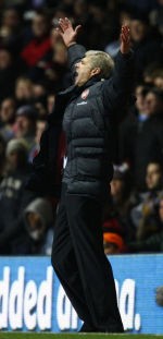 Soal Jadwal, Wenger Dukung Fergie