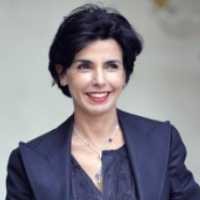 Melahirkan Jumat, Menkeh Prancis Bakal Ngantor Rabu