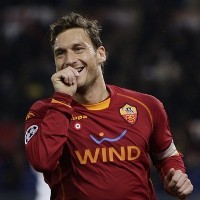 Albertini Dukung Comeback Totti