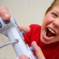 Frustrasi Nge-game, Seorang Remaja Ancam Bunuh Diri