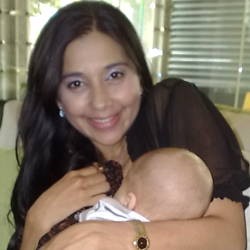 Ayu Azhari Hadiri Pesta Pelantikan Obama di Capitol Hill