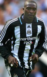 Ameobi Bertahan di St James Park 