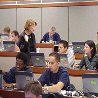 Ingin Seperti MIT, Kampus Telkom Genjot Budaya Meneliti