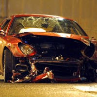 Mobil Remuk, Ronaldo Selamat