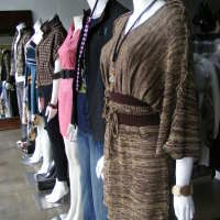 Warna-Warni Overcoat di Yello  