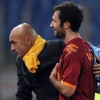 Spalletti Rileks Sambut Bintang 5